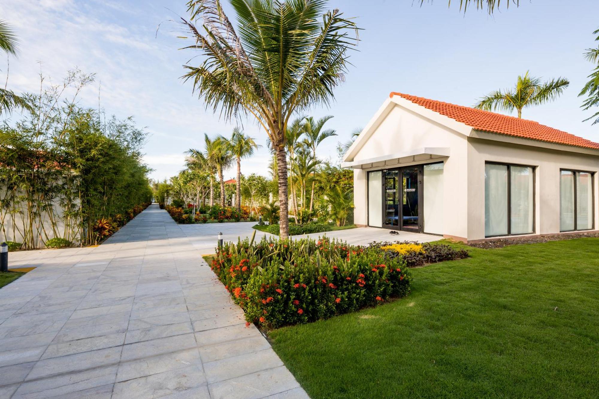 Grandvrio Ocean Resort Danang Tra Khe Exterior photo